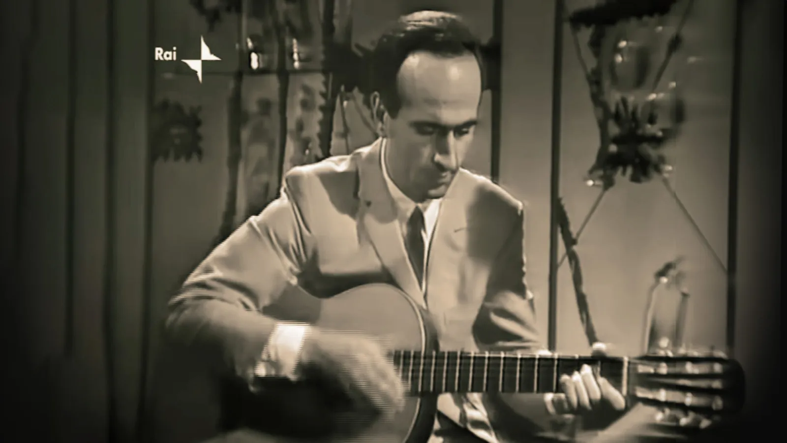 Vittorio Camardese, performing on a RAI special called "Chitarra, Mi Amore" in 1965